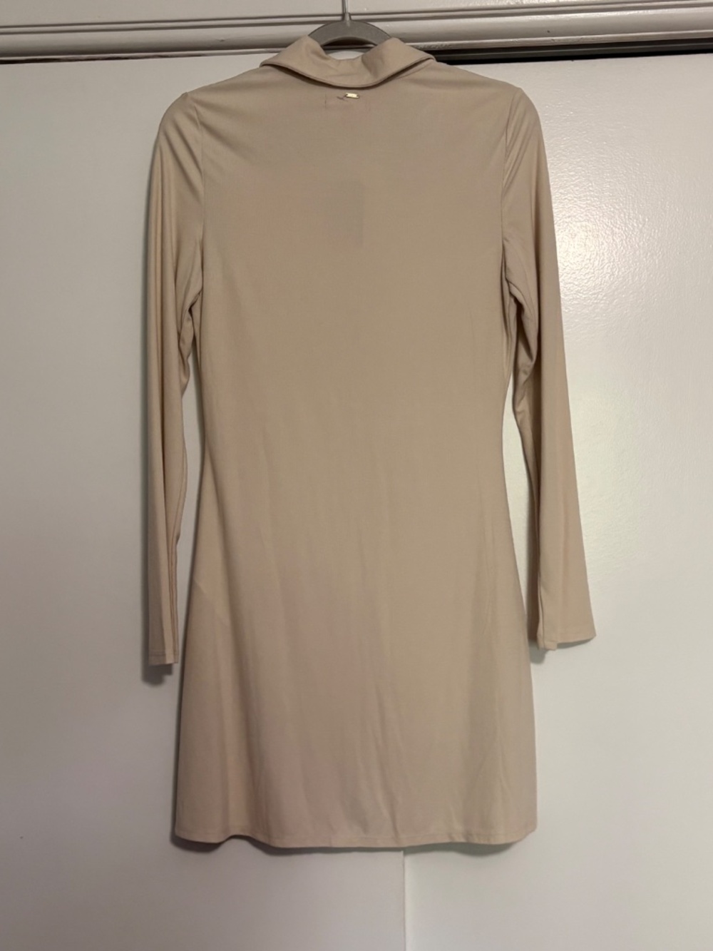 Guess Top - Picture 2 of 3